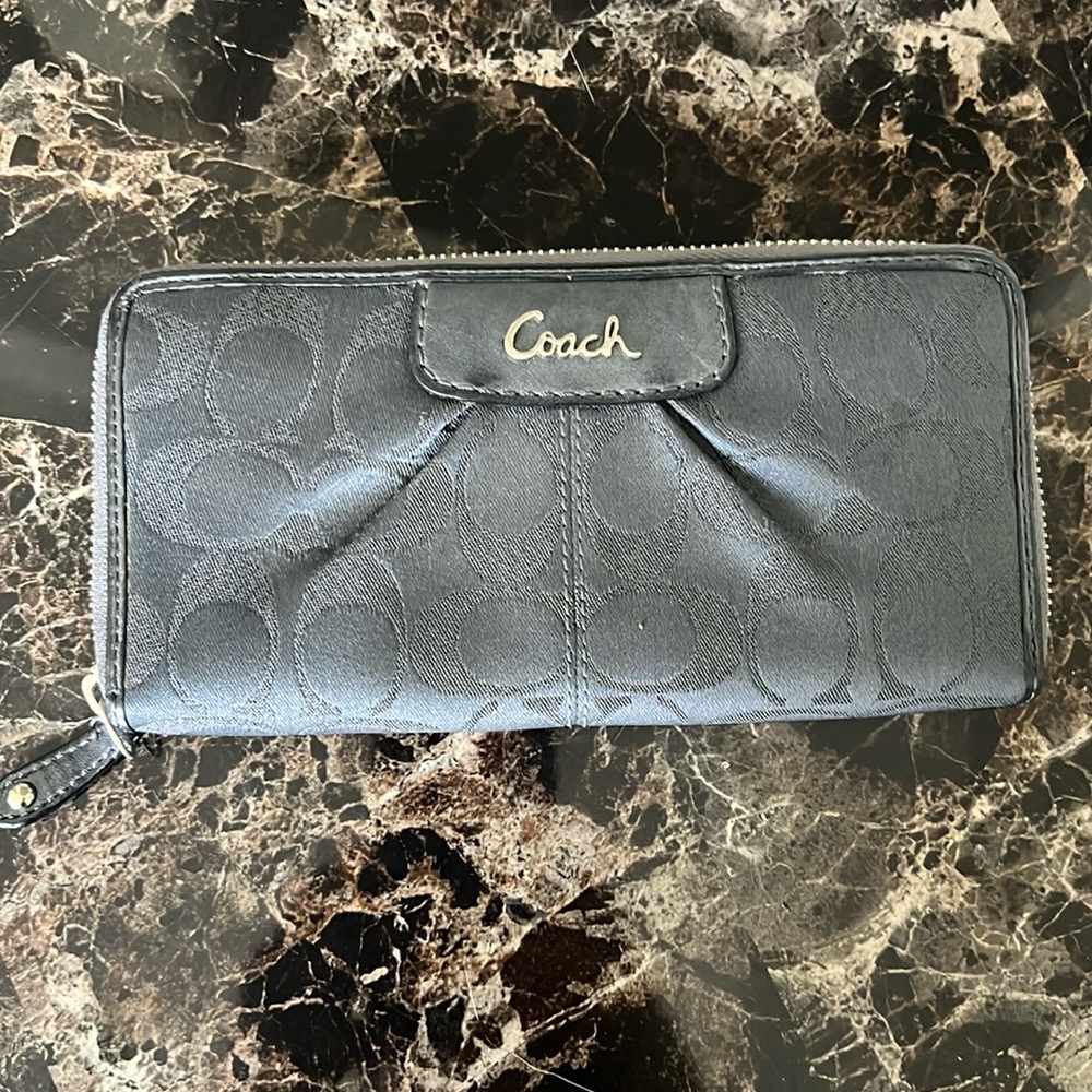 Coach Wallet In Signature Canvas - image 1